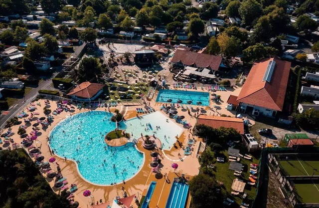 Mobil-home - 8pers - 10m des piscines