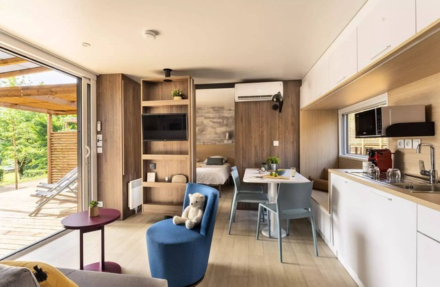 Mobil-home PREMIUM 3 Rooms 5 Persons Air-conditioned + TV 2sdb