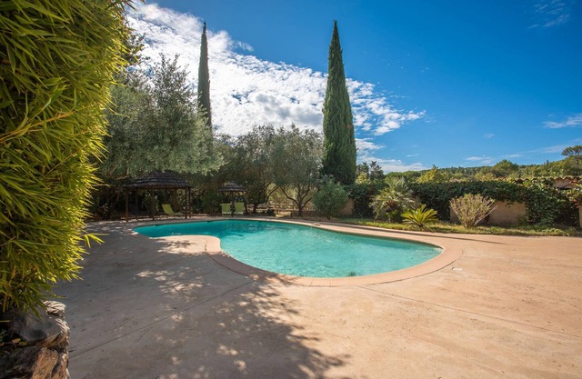 Mobile Home 'Kenya' with Shared Pool, Wi-Fi and Air Conditioning