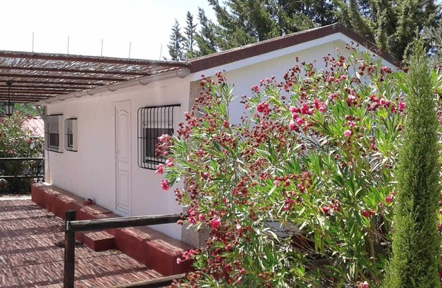 Mobile home, pool and free W-LAN