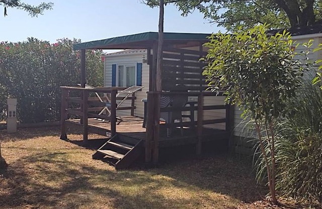 Mobile home with terrace in Anduze - 3 bedrooms for 6 people