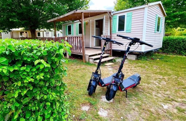 Mobilhome 3 bedrooms 6 pers TV WIFI plot close to entertainment + 2 scooters