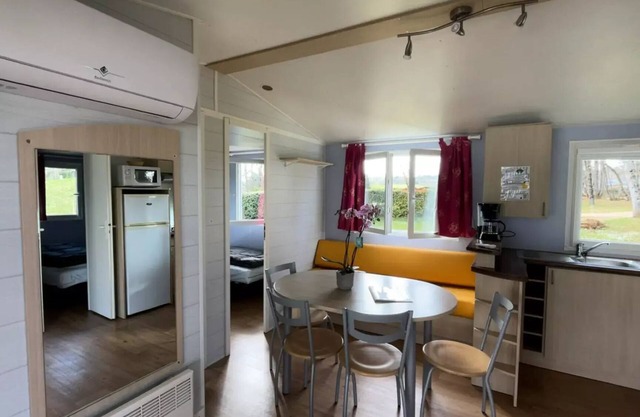 Mobilhome Comfort 33,5 m2 3 Schlafzimmer + halb überdachte Terrasse + Klettern 6 Personen