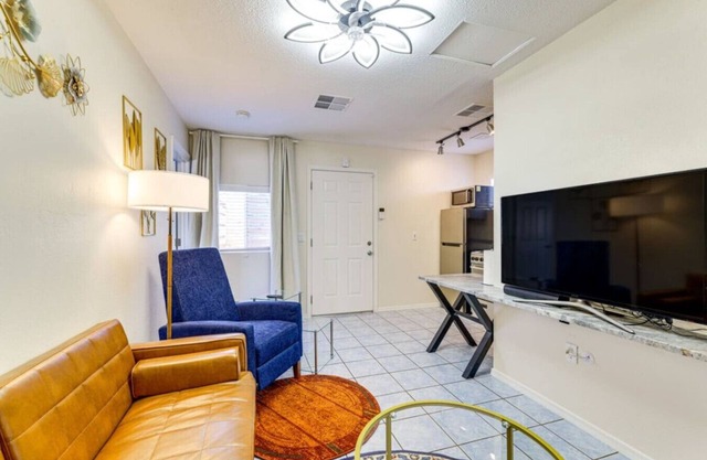 Modern 1BR Casita Near Downtown PHX