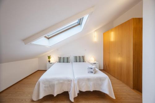 Modern 2-bedroom apartment in the Historic Center