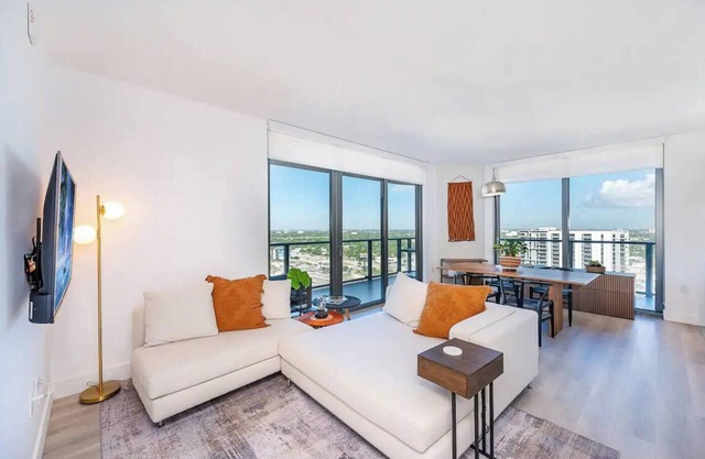 Modern 2BR/2BA Luxury Condo at Hyde Midtown Miami