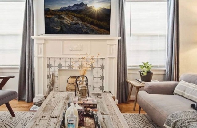 Modern 3BR Retreat | $2000 monthly | Full Kitchen + Laundry #C1