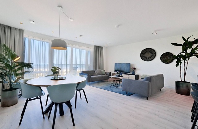 Modern 4-person apartment