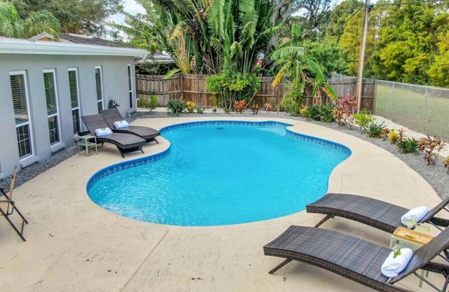 Modern 4BR Home w/Private Heated Pool & Firepit