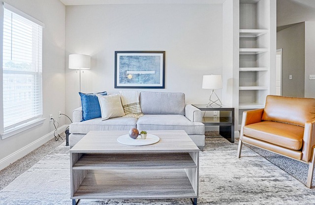 Modern Apartment in Prime Location (ID4878X11)