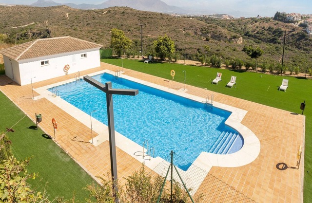 Modern apartment in Manilva with shared pool and 5 minutes walk of the sea