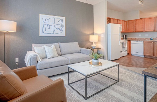 Modern Apartment in Prime Location (ID5647X39)