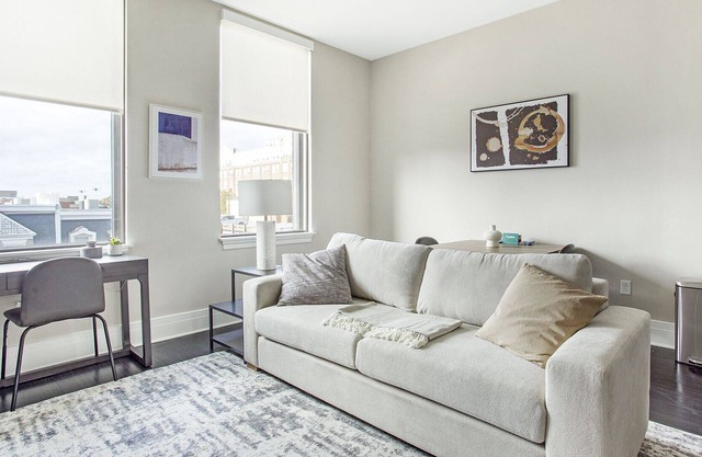 Modern Apartment in Prime Location (ID1239X428)