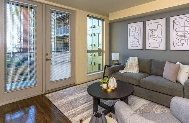Modern Apartment in Prime Location (ID8426X91)