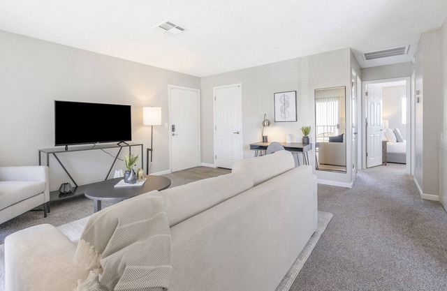 Modern Apartment in Prime Location (ID9400X62)