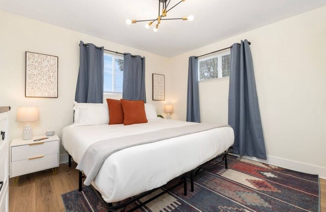Modern Apt | Parking | Near German Village + Dtwn