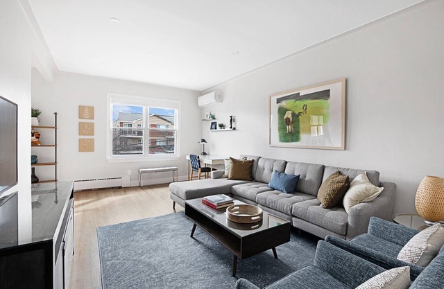 Modern Astoria Home!