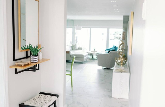 Modern Beachfront 2-bedroom condo in Beautiful Naples, FL