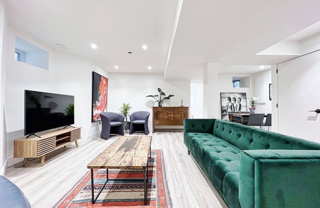 Modern Brand New Apartment In A Historic House