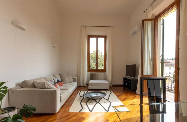 Modern, Bright and Spacious 2-Bedroom Apartment