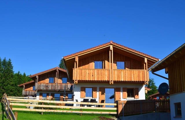Modern chalet with sauna, lake view and large garden in Lechbruck am See