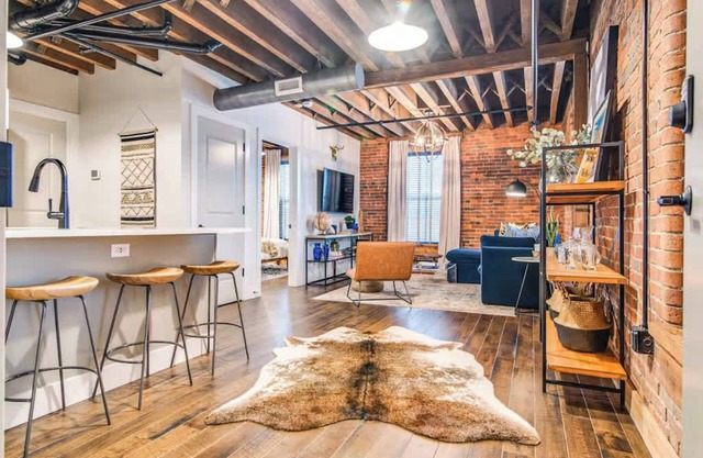 Modern Condo Getaway w/Pool-Sleeps 2 Luxury Stay
