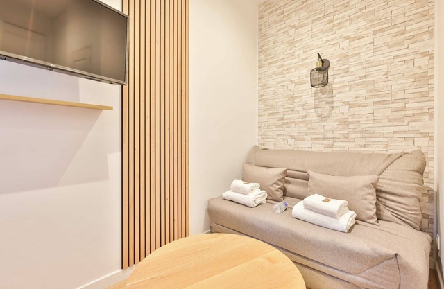 Modern deluxe studio in the heart of Paris