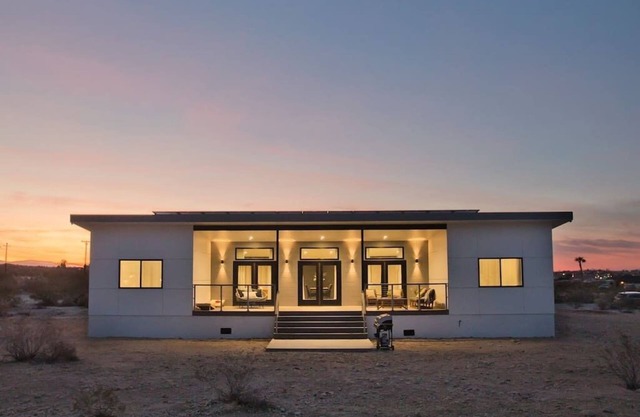 Modern Desert Dream - NEW BUILD