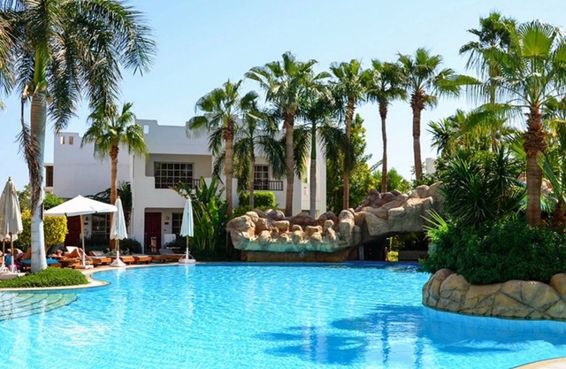 Modern 1BR Apt next to a Swim-pool in Delta Sharm Resort