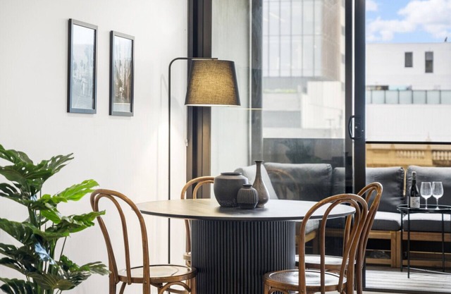 Modern, Elegant Oasis