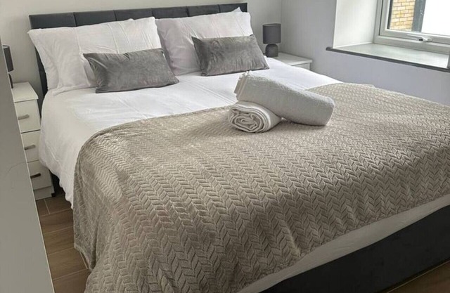 Modern Family Flat in Finchley