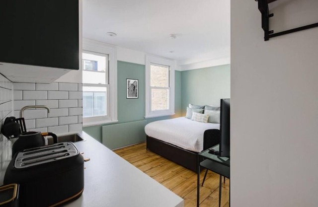 Modern King’s Cross Studios – Close to Tube, Cafés, and Attractions