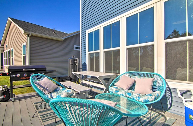 Modern Lewes Home w/Deck, Grill + Pond View!