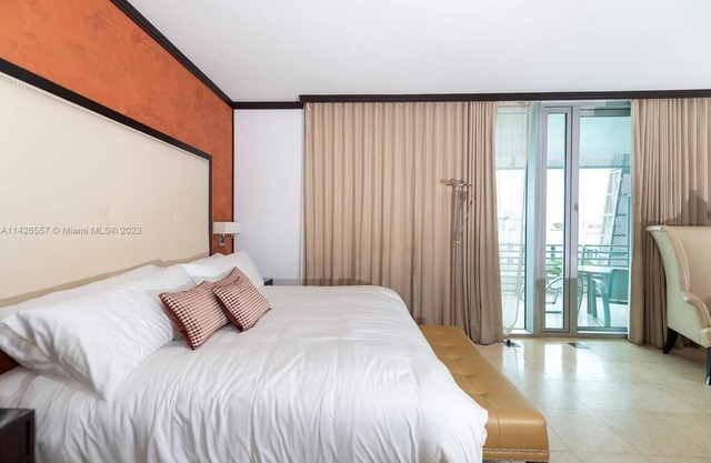 Modern luxury PH at Condo Hotel