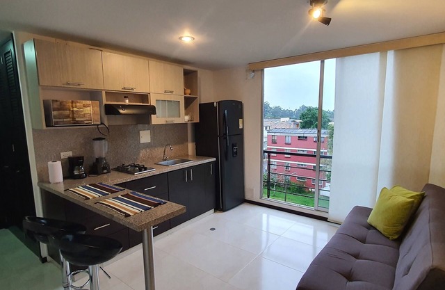 Modern Miravalle Apartment