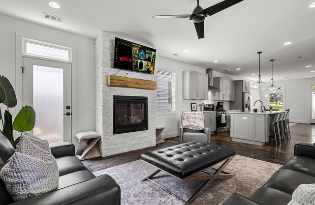 Modern Retreat, nestled in the midst of West Midtown