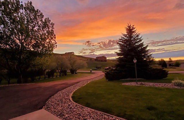 Modern, spacious property off Wildhorse Drive