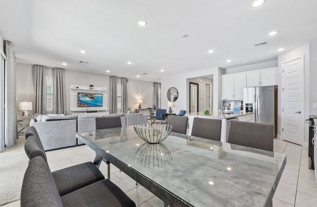Modern, Stylish Vacation Home Near Disney