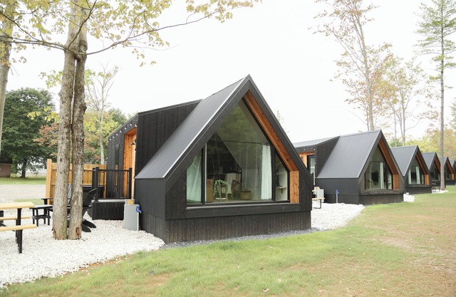 Modern Tiny Home 26/With Hot Tub!