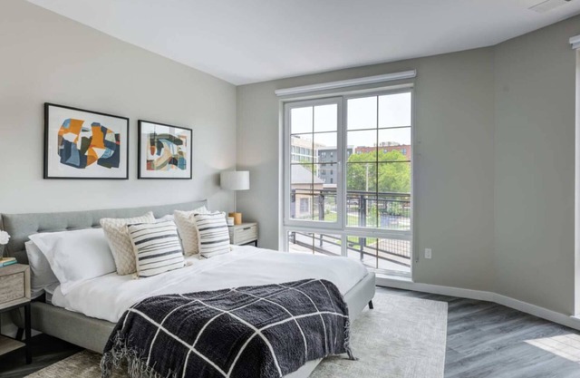 Modern Townhome | Walk to Yale and Downtown