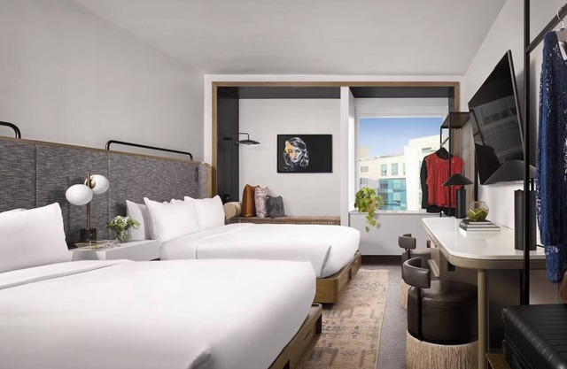 Modern Two Queen Beds, Yours Truly DC, Ideal Location by White House