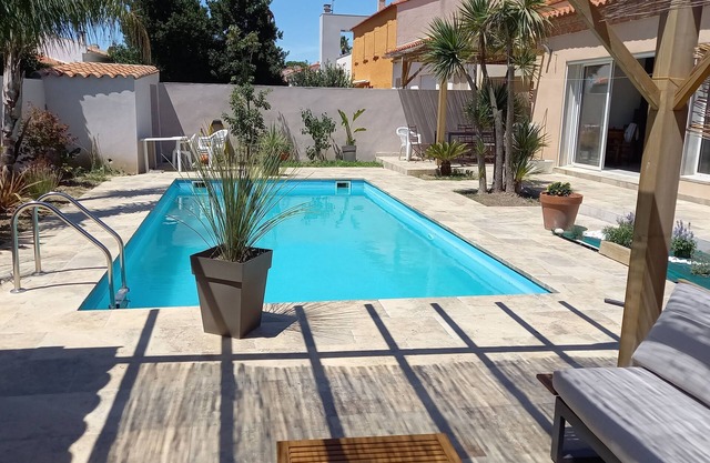 Modern villa in Canet, 5 minutes from the beach and center