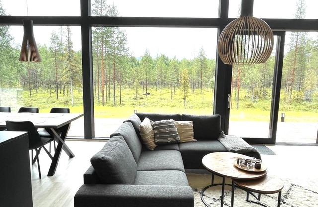 Modern Villa JoenPolku Ruka With jacuzzi, sauna and scenic views