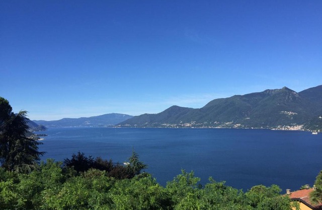 Moderne Ferienwohnung mit Traumseeblick Lago Maggiore