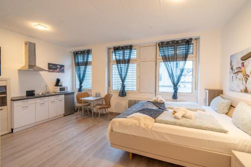 Modernes Studio Koblenz mit Küche und WLAN