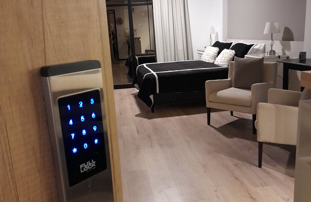 Moderno Monoambiente Completamente Equipado, a una Cuadra del Shopping Alto Noa