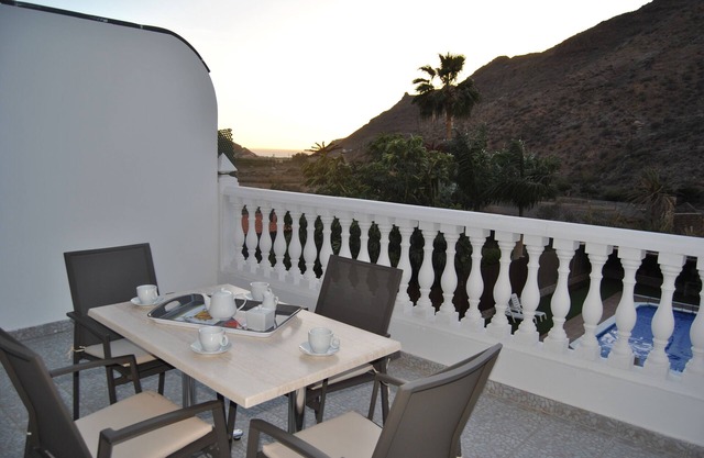 Mogan Sol, beautiful apartments with pool 3 km. from Puerto de Mogán.