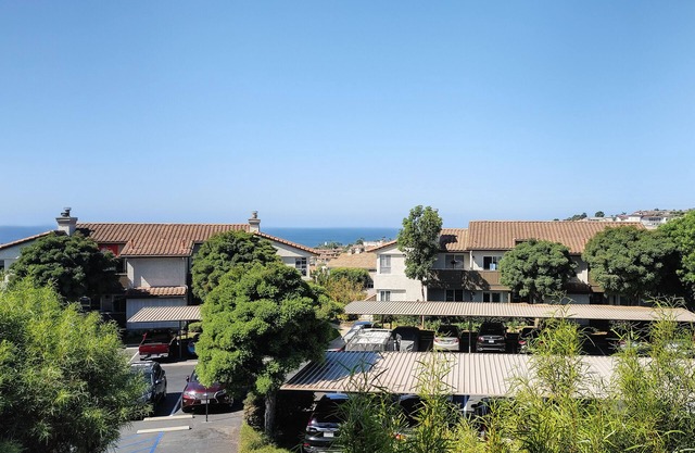 Monarch Vista: Updated Ocean-View Gem | Heated Pool & Spa, Walk Everywhere