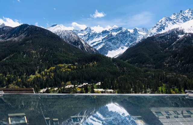 Monetier les bains :Le Lys Orange residence vie de clare 1st floor on floor.