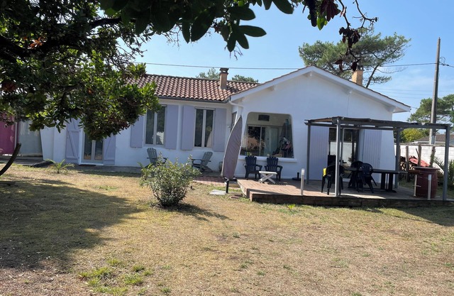 Montalivet MONTALIVET villa with garden